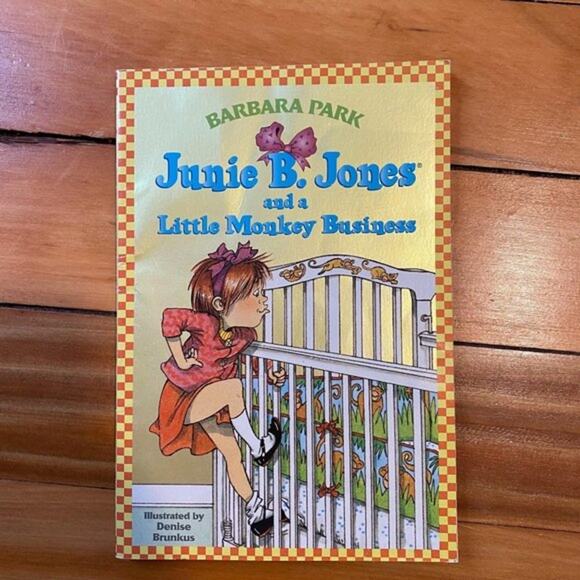 Junie B. Jones Chapter Book Lot #2 - Picture 6 of 11
